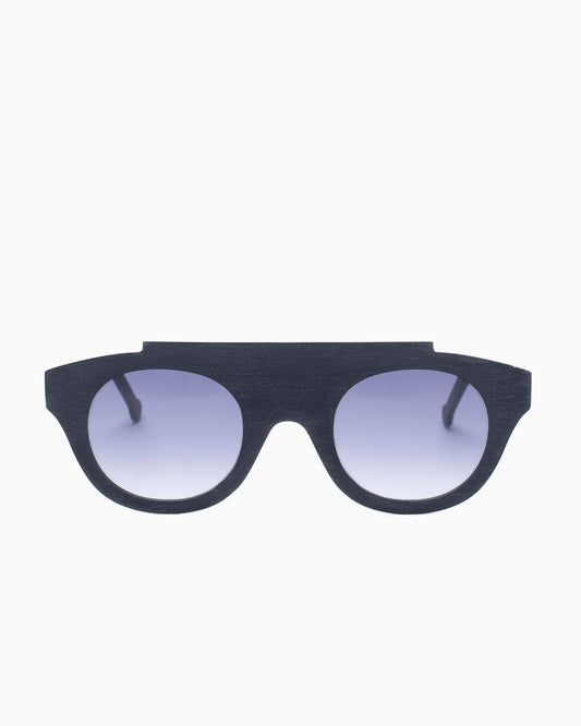 black plastic aviator  sunglassesby Marie-Sophie Dion model Pitt.S, front view, lunettes de vue aviateur couleur Noir