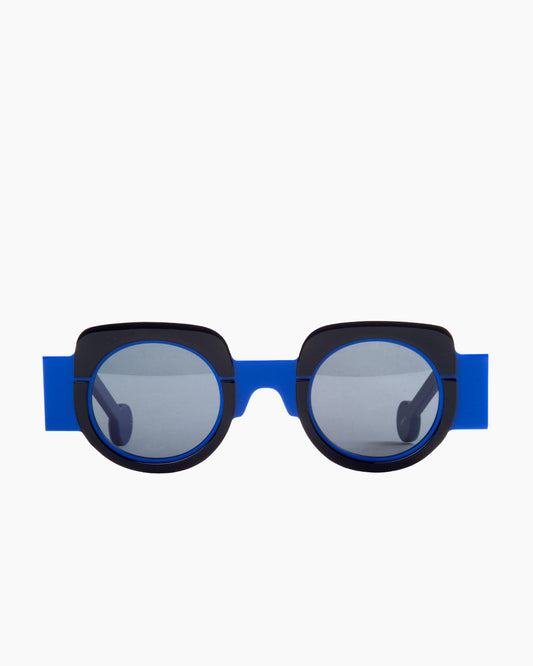 blue plastic round sunglassesby Anne et Valentin model Lala1, front view, lunettes de vue rond couleur bleu