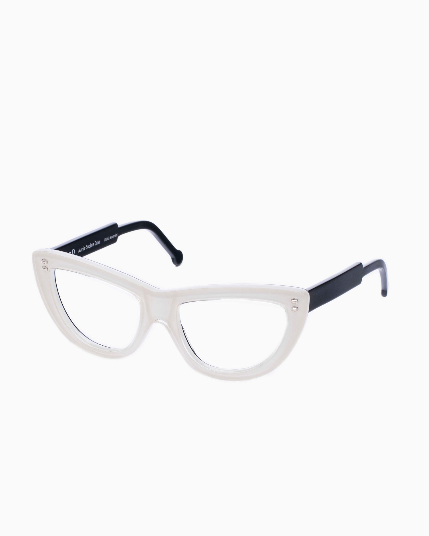 white plastic cat eyeglasses by Marie-Sophie Dion model Hanna, front view, lunettes de vue chat couleur Blanc