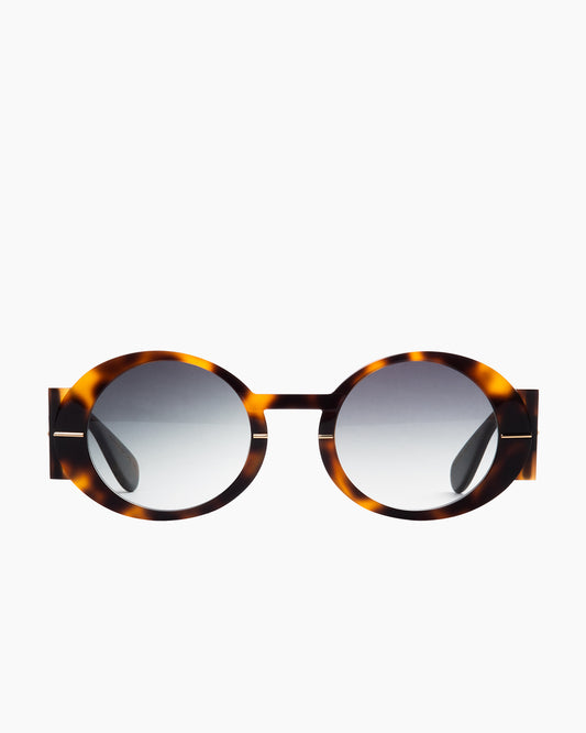 tortoise plastic oval  sunglassesby Gamine model Trastevere, front view, lunettes de vue ovale couleur écaille de tortue
