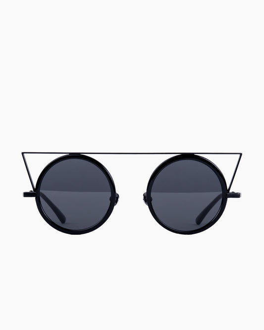 black metal round  sunglassesby Gamine model QuadrilateroS, front view, lunettes de vue rond couleur Noir