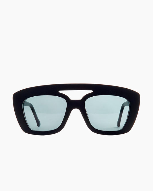 black plastic aviator sunglassesby Marie-Sophie Dion model Nelsonp, front view, lunettes de vue aviateur couleur noir