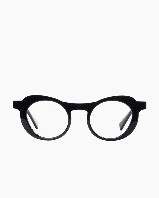 black plastic cat eyeglasses by Gamine model Pigalle, front view, lunettes de vue chat couleur noir