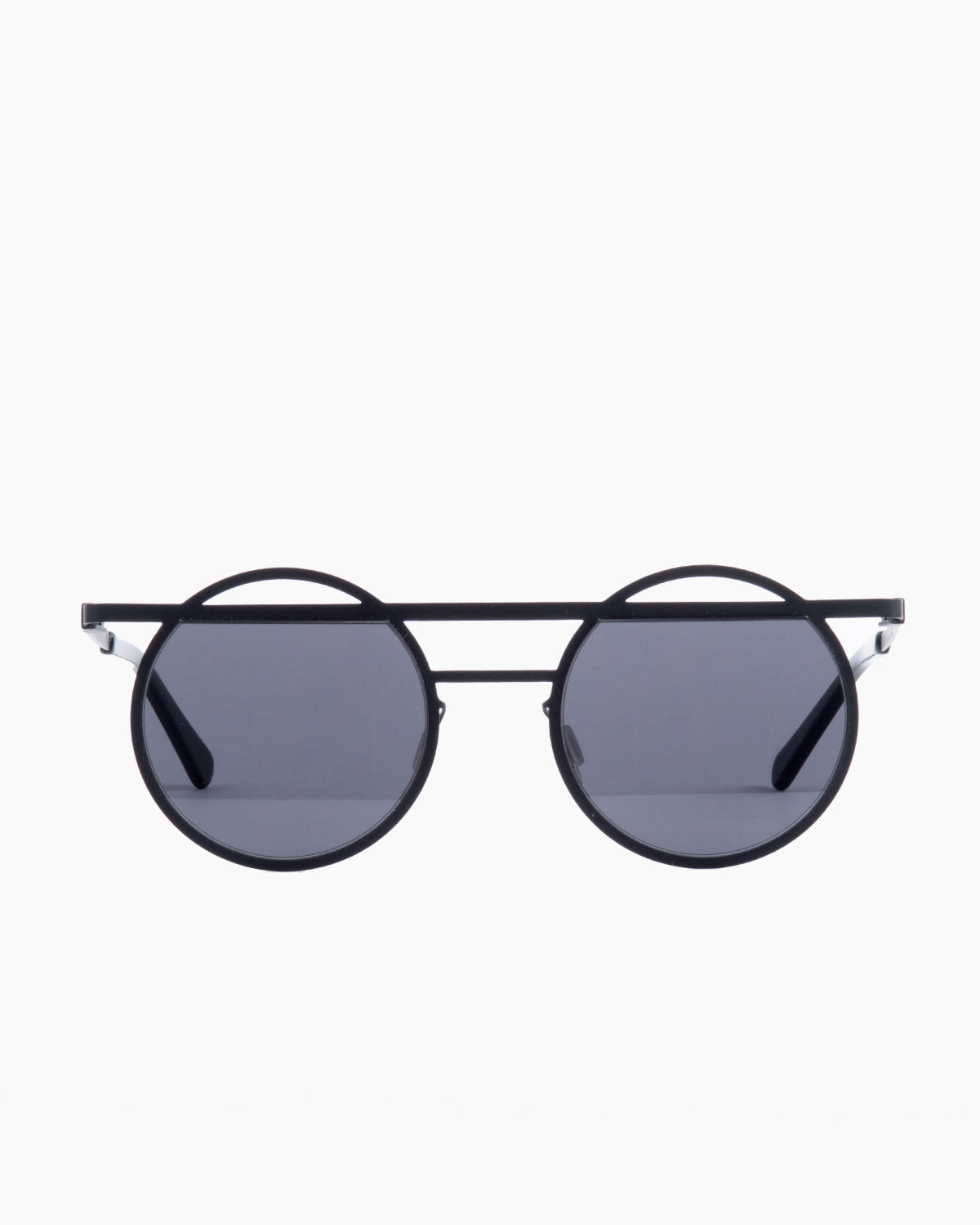 black metal round  sunglassesby Gamine model NorrebroS, front view, lunettes de vue rond couleur Noir