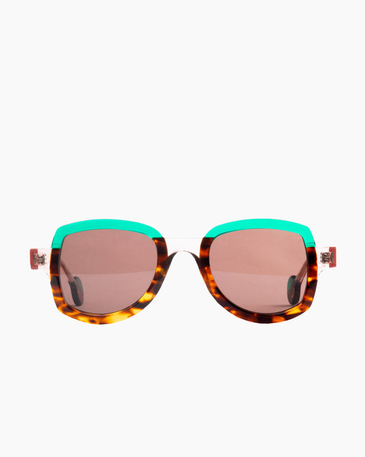 tortoise plastic aviator sunglassesby Theo model suprematisme, front view, lunettes de vue aviateur couleur écaille de tortue