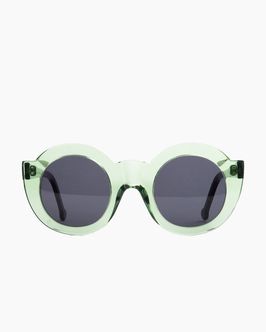 green plastic round sunglassesby Marie-Sophie Dion model CollSun, front view, lunettes de vue rond couleur Vert