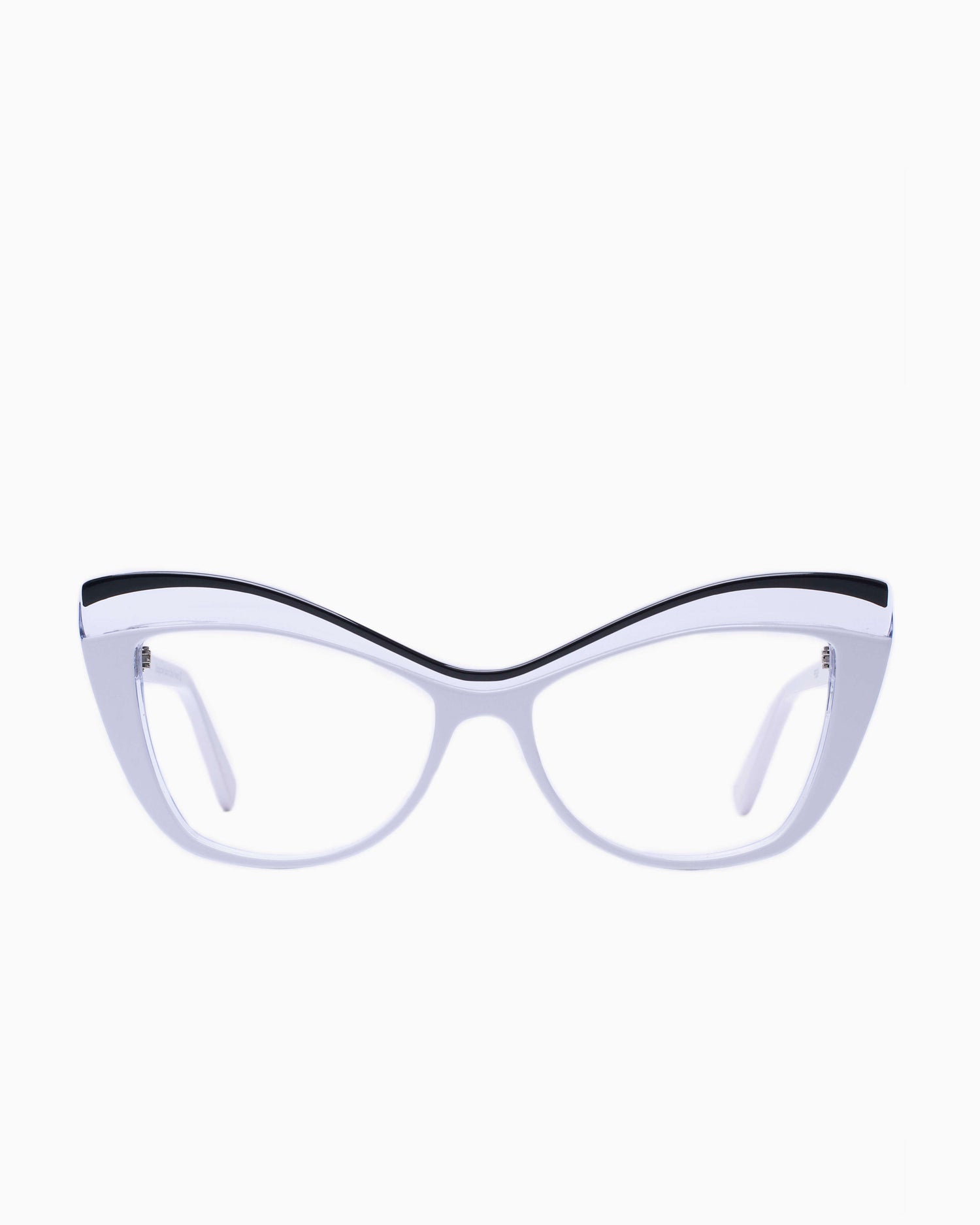 white plastic butterfly eyeglasses by Traction model PEGGY, front view, lunettes de vue papillon couleur Blanc