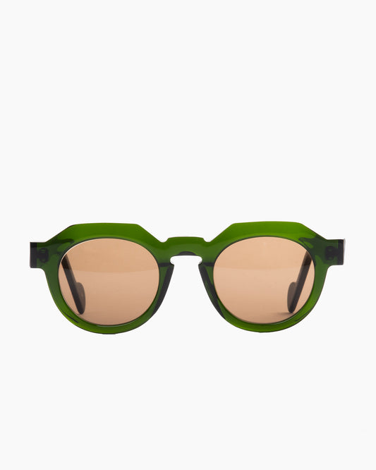 green plastic round sunglassesby Anne et Valentin model Serge, front view, lunettes de vue rond couleur vert