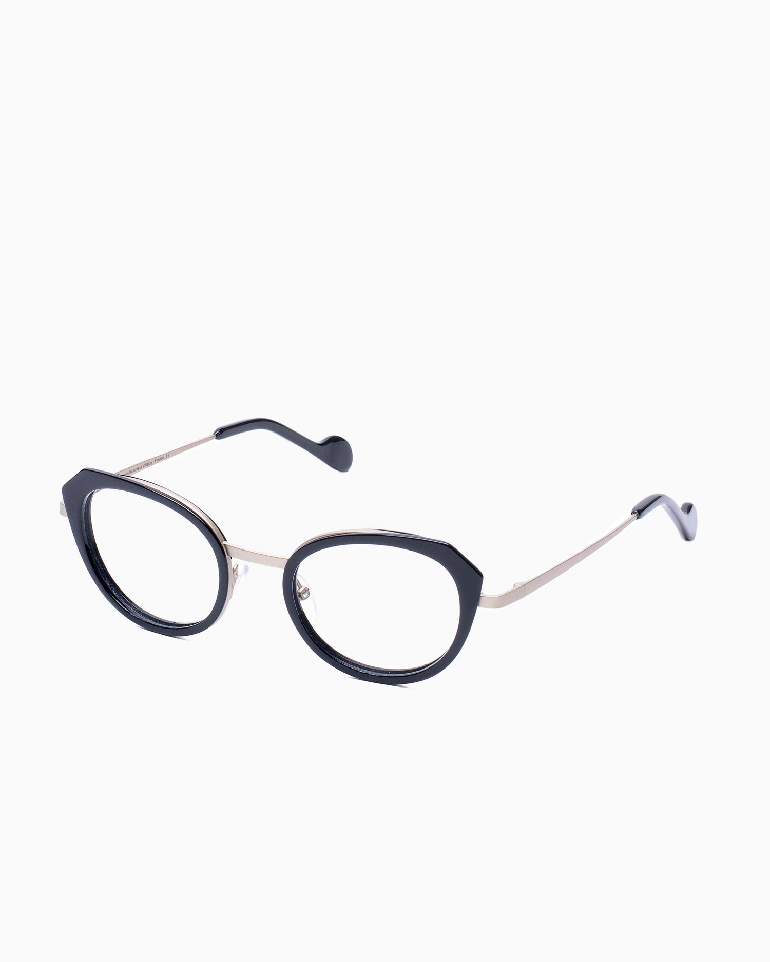 black metal cat eyeglasses by Nao Ned model ArValueg, front view, lunettes de vue chat couleur Noir