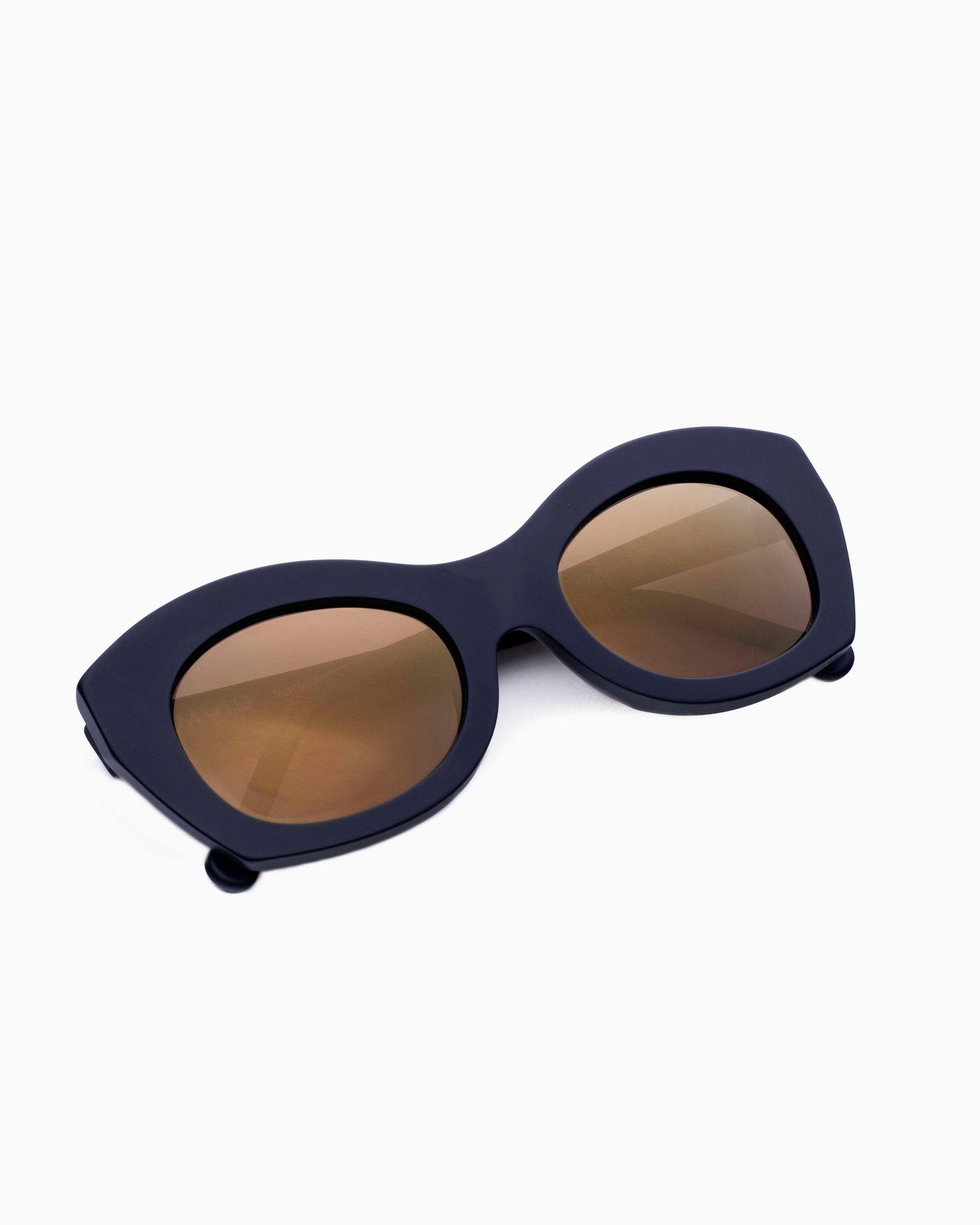 Marie-Sophie Dion - ArpinS - Noi | glasses bar
