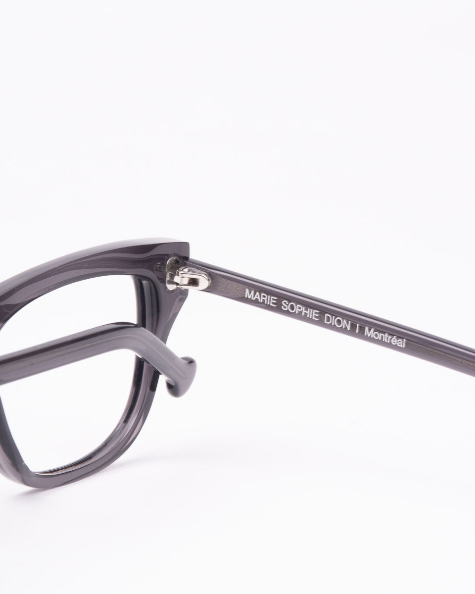 grey plastic rectangle eyeglasses by Marie-Sophie Dion model Pepin, front view, lunettes de vue rectangle couleur Gris