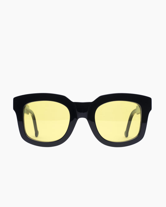 black plastic rectangle sunglassesby Marie-Sophie Dion model Jacques, front view, lunettes de vue rectangle couleur Noir