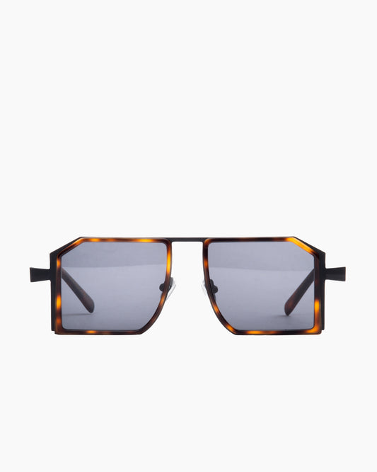 tortoise metal aviator  sunglassesby Gamine model PalmSprings, front view, lunettes de vue aviateur couleur écaille de tortue