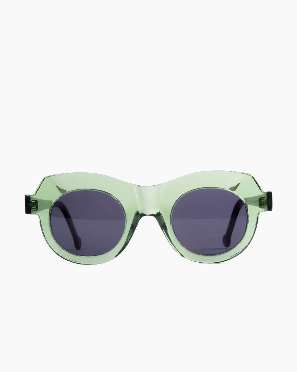 green plastic round  sunglassesby Marie-Sophie Dion model Latraverse3, front view, lunettes de vue rond couleur vert