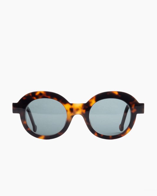 tortoise plastic round  sunglassesby Marie-Sophie Dion model Latraverse1S, front view, lunettes de vue rond couleur écaille de tortue