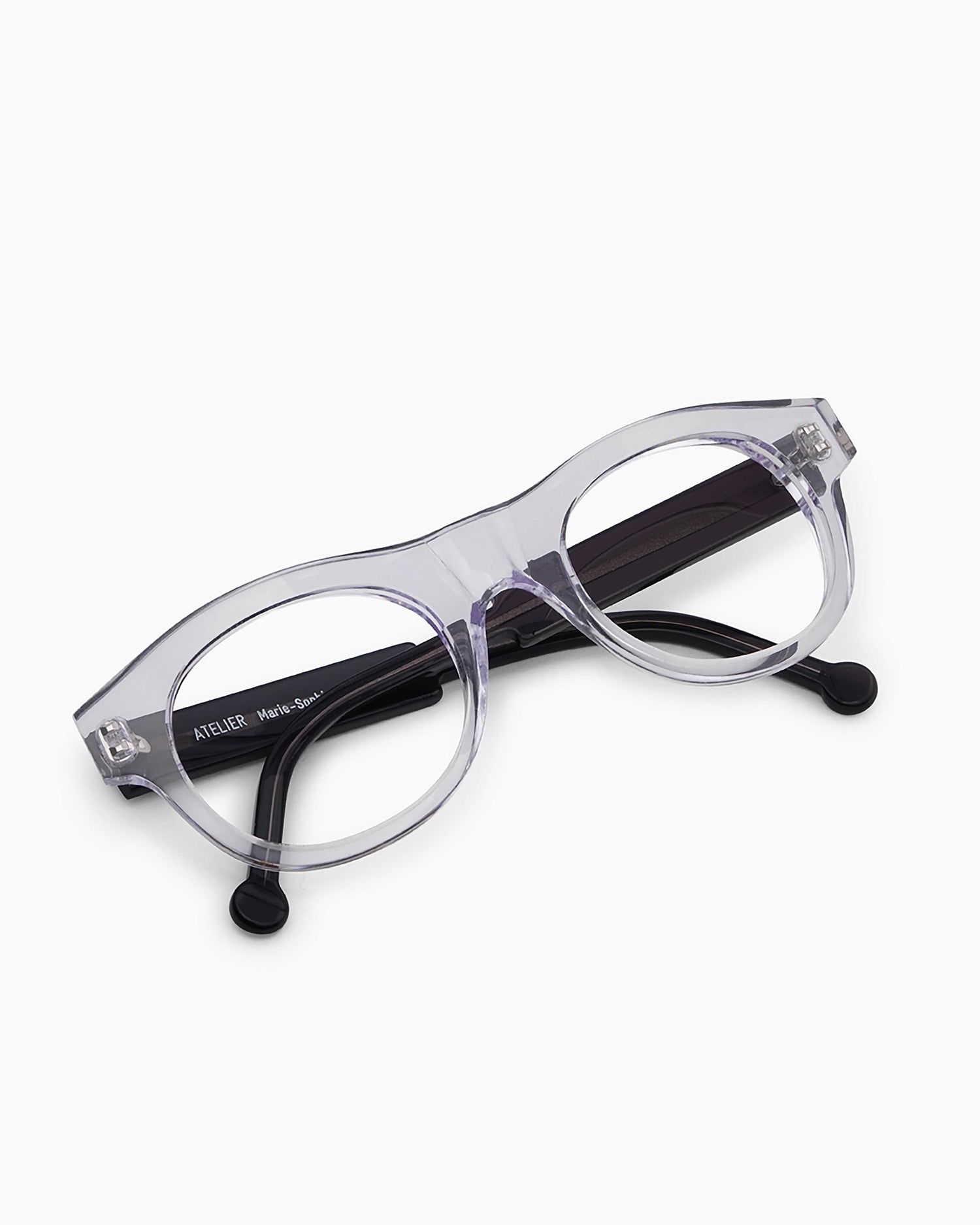 crystal plastic oval eyeglasses by Marie-Sophie Dion model Yamamoto, front view, lunettes de vue ovale couleur cristal
