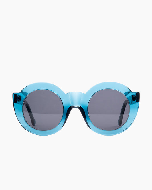 blue plastic round sunglassesby Marie-Sophie Dion model CollSun, front view, lunettes de vue rond couleur Bleu