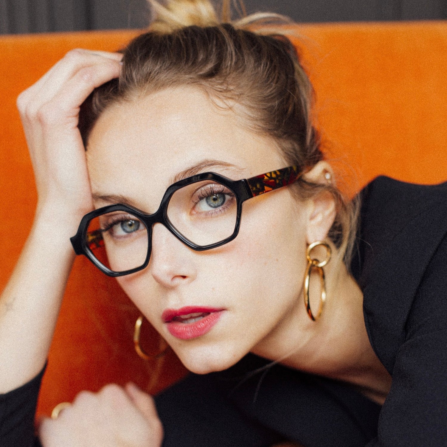 Lunette de vue hexagonale pour femme en plastique par François Pinton BAR À LUNETTES