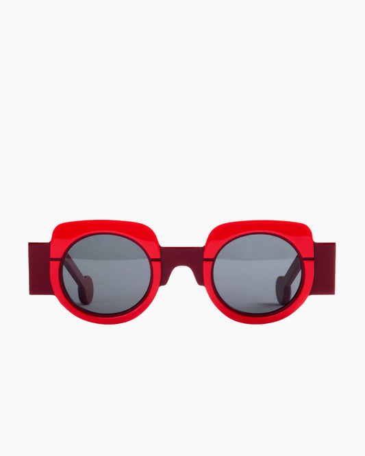 red plastic round  sunglassesby Anne et Valentin model Lala1, front view, lunettes de vue rond couleur rouge