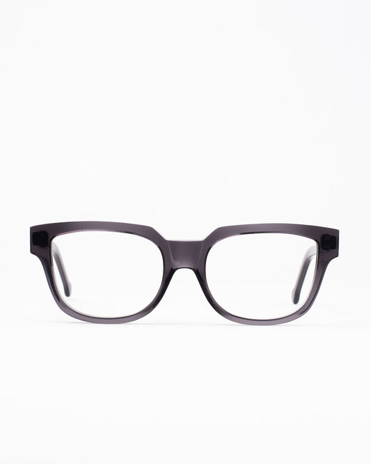 grey plastic butterfly eyeglasses by Marie-Sophie Dion model Lachapelle, front view, lunettes de vue papillon couleur Gris