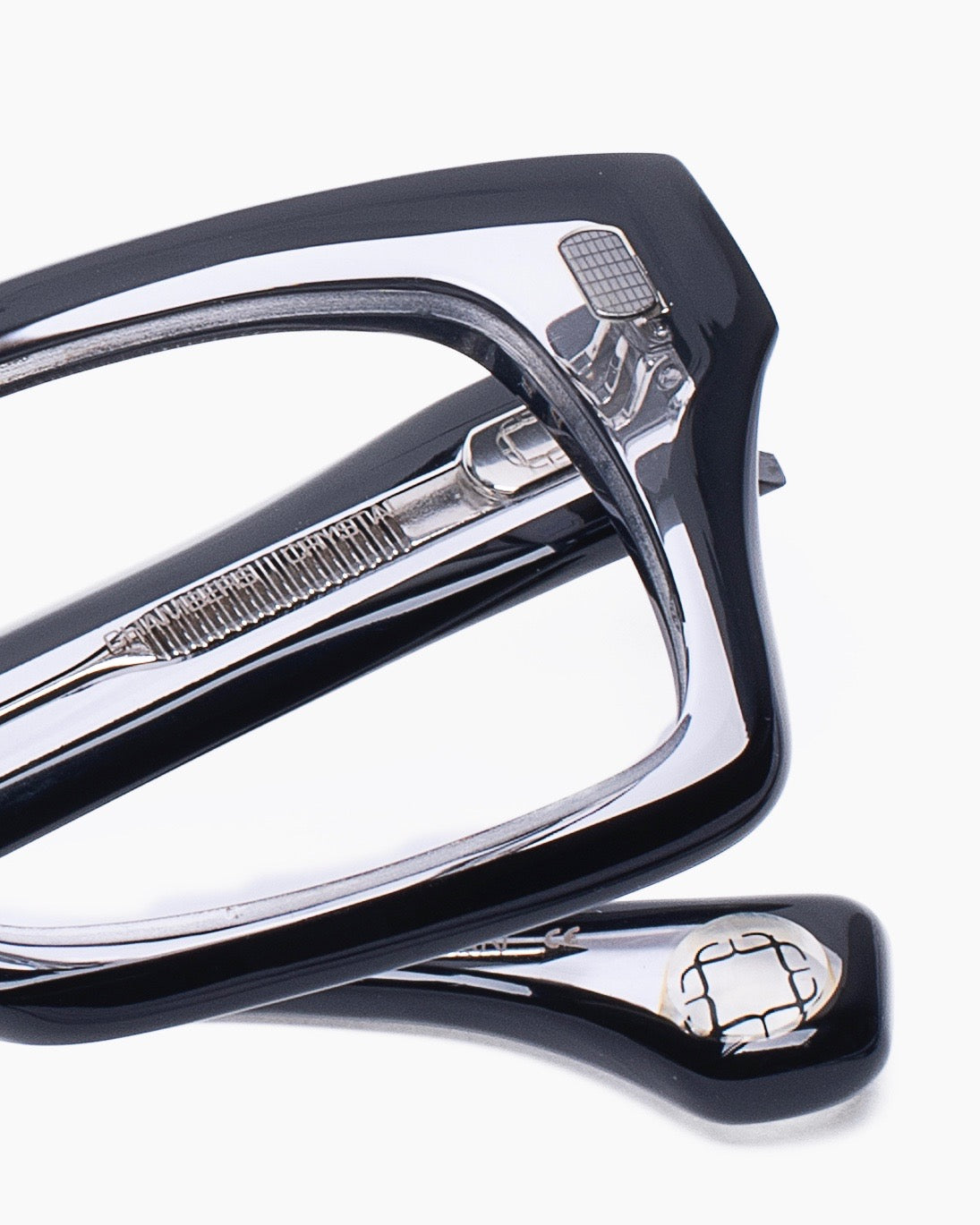 crystal plastic rectangle eyeglasses by Blake Kuwahara model Chambers, front view, lunettes de vue rectangle couleur cristal