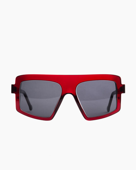 burgundy plastic rectangle sunglassesby Marie-Sophie Dion model Larochelière, front view, lunettes de vue rectangle couleur bourgogne
