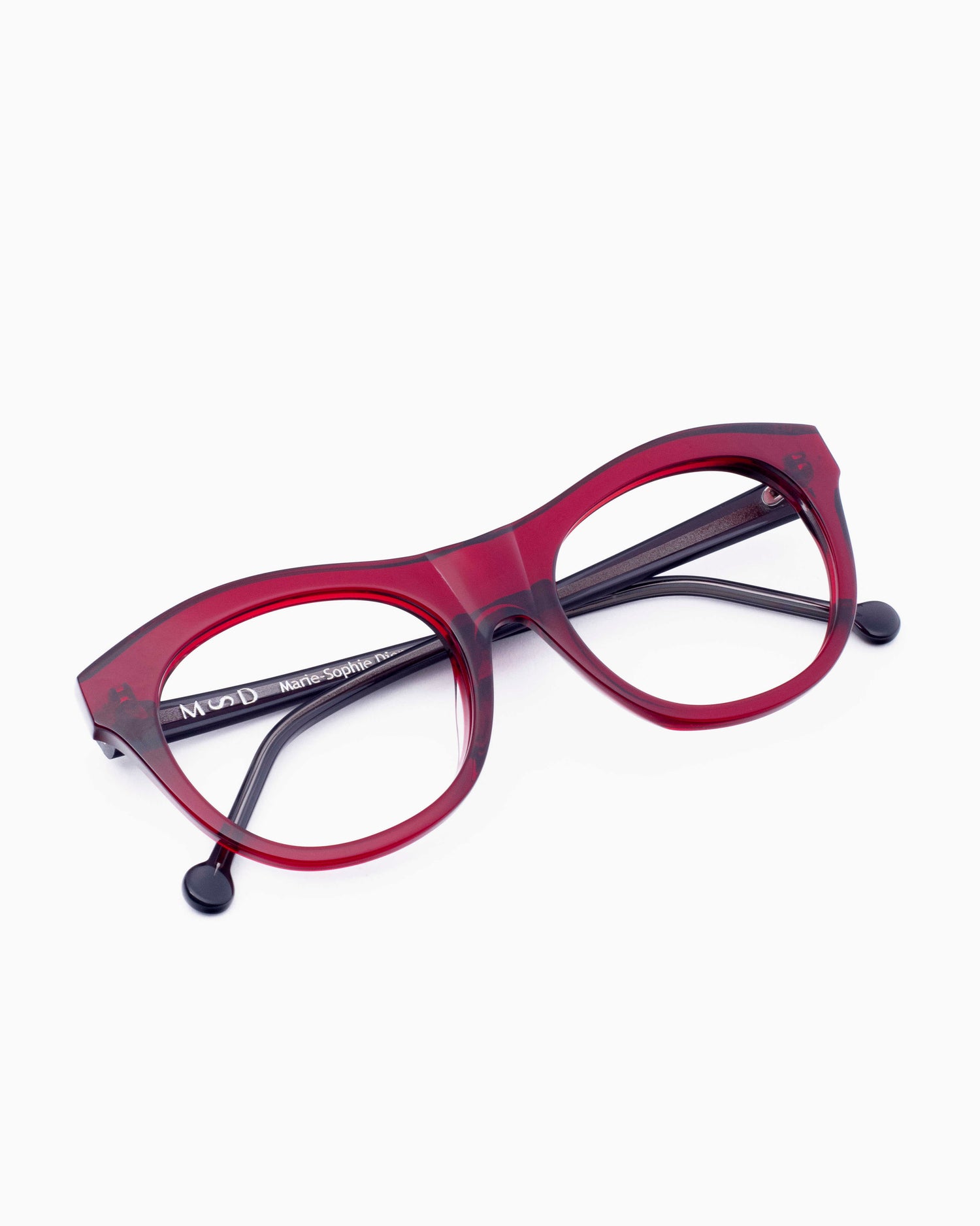 red plastic oval eyeglasses by Marie-Sophie Dion model Millard, front view, lunettes de vue ovale couleur bourgogne