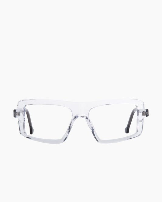 crystal plastic rectangle eyeglasses by Marie-Sophie Dion model Lavoie, front view, lunettes de vue rectangle couleur cristal