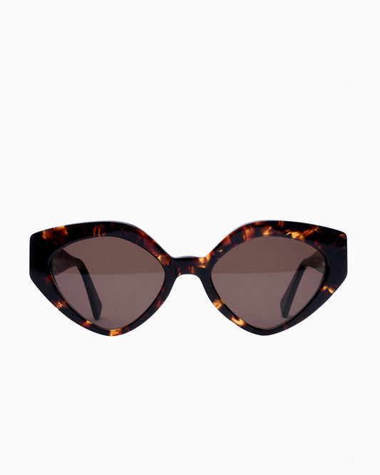 tortoise plastic butterfly  sunglassesby Traction model Bougainville, front view, lunettes de vue papillon couleur Écaille de tortue
