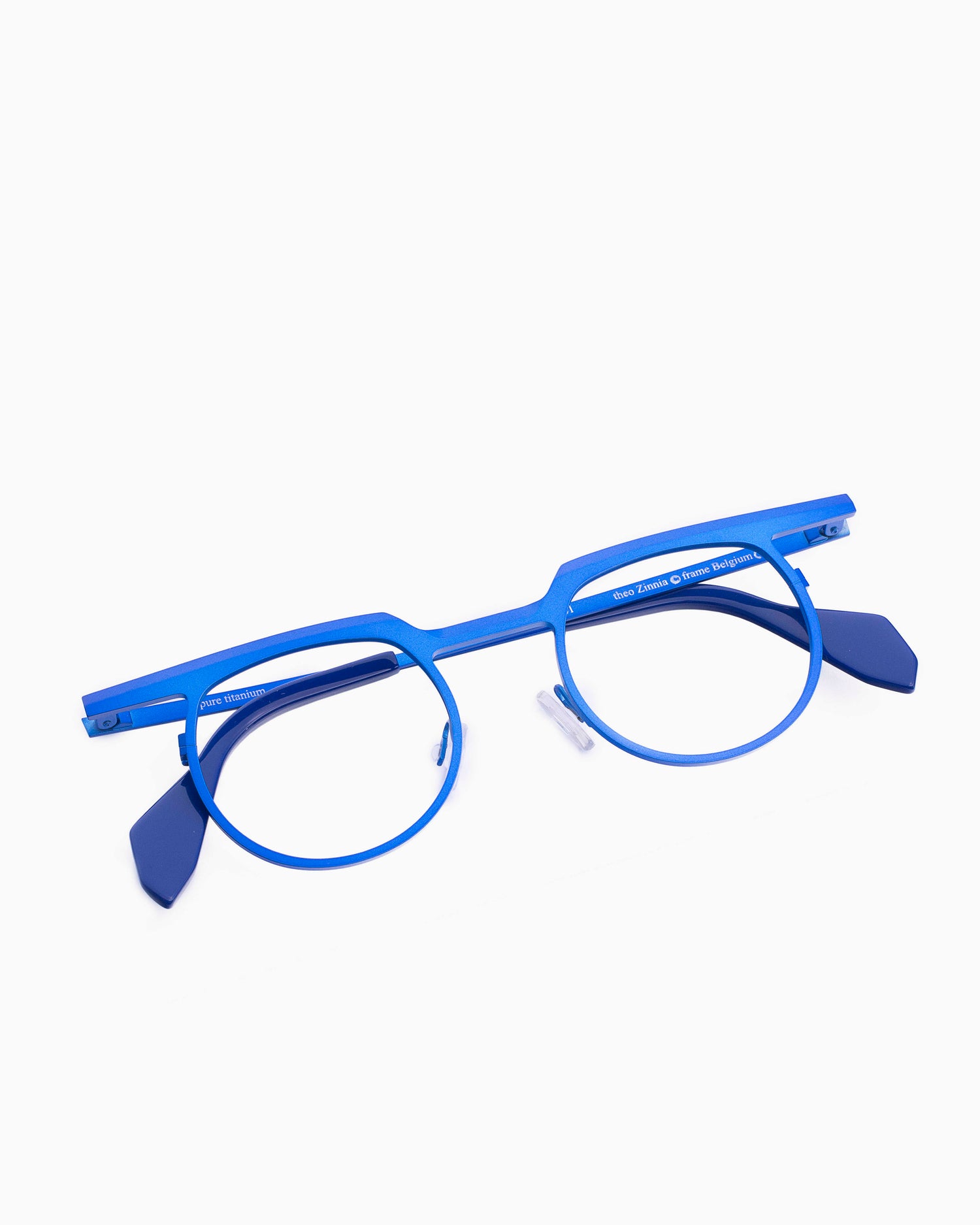 blue metal round eyeglasses by Theo model Zinnia, front view, lunettes de vue rond couleur Bleu