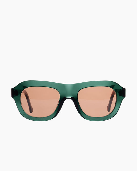 green plastic aviator  sunglassesby Marie-Sophie Dion model AlainSun, front view, lunettes de vue aviateur couleur vert