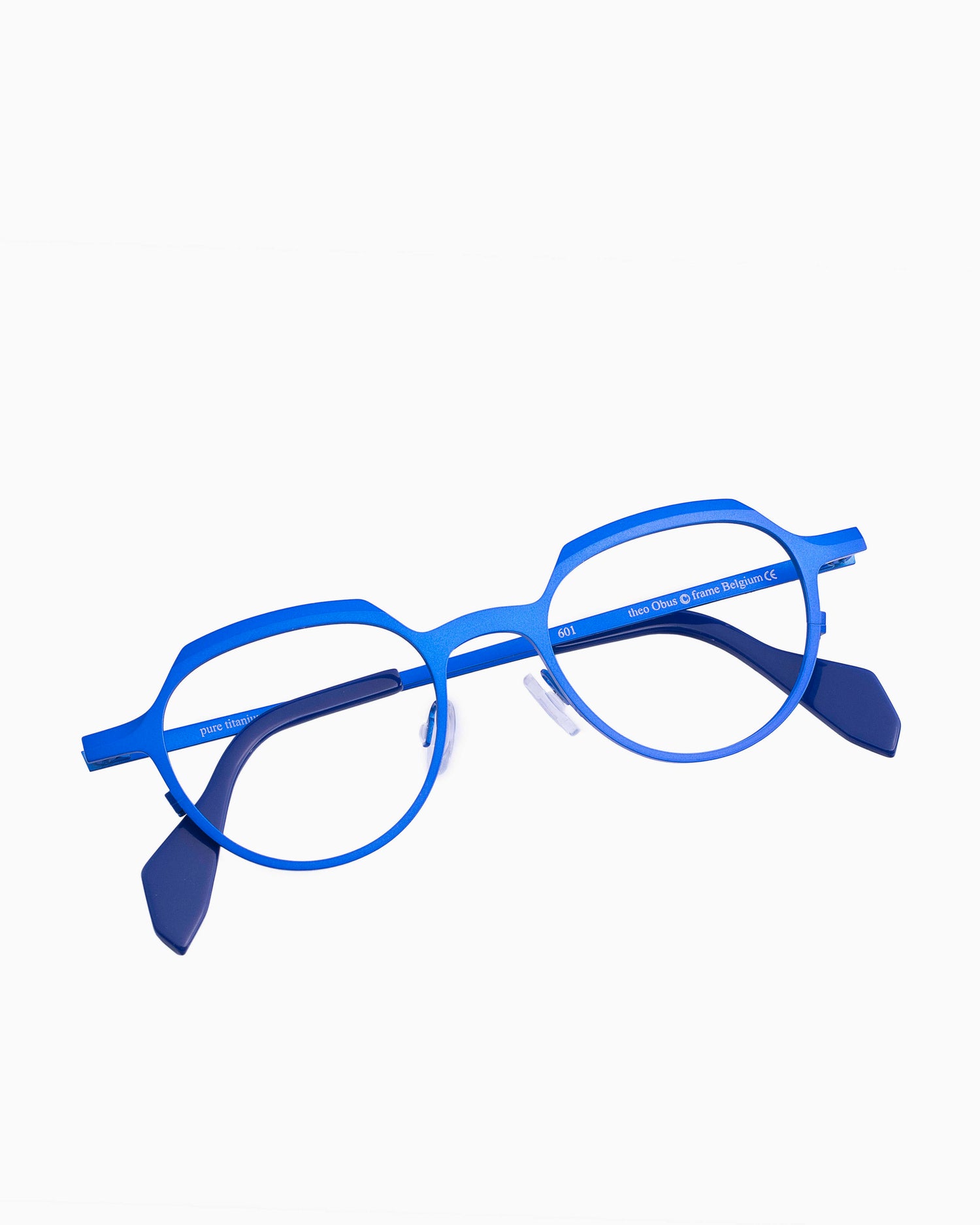 blue metal round eyeglasses by Theo model Obus, front view, lunettes de vue rond couleur Bleu