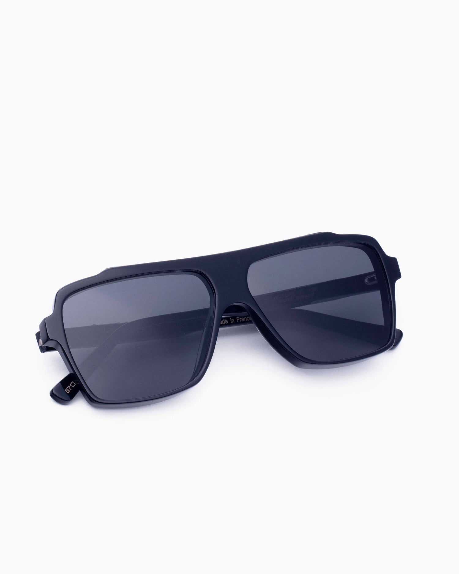black plastic rectangle  sunglassesby Histoire de voir model FIL4, front view, lunettes de vue rectangle couleur Noir