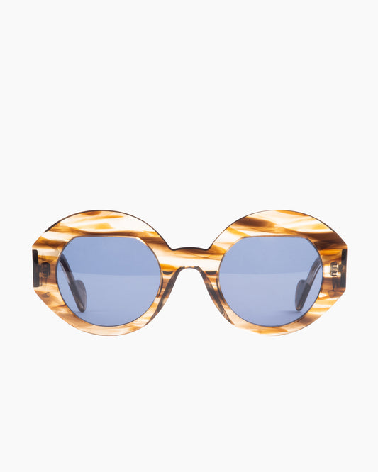 brown plastic oval sunglassesby Anne et Valentin model Salomee, front view, lunettes de vue ovale couleur brun