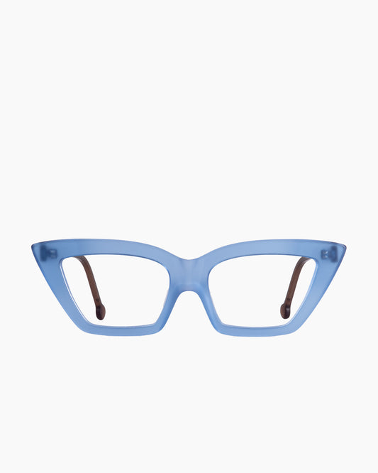 blue plastic cat eyeglasses by Marie-Sophie Dion model Campling, front view, lunettes de vue chat couleur Bleu